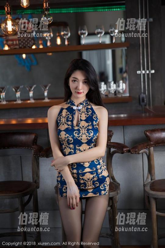 秀人网-清妙 秀人网 - 原图里的清妙,蕾丝可以遮掩多少?大概是个好奇的问题。