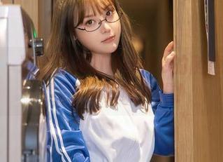 秀人网 – 糯美子MINIbabe的随意与优雅：睡衣写真瞧一瞧！