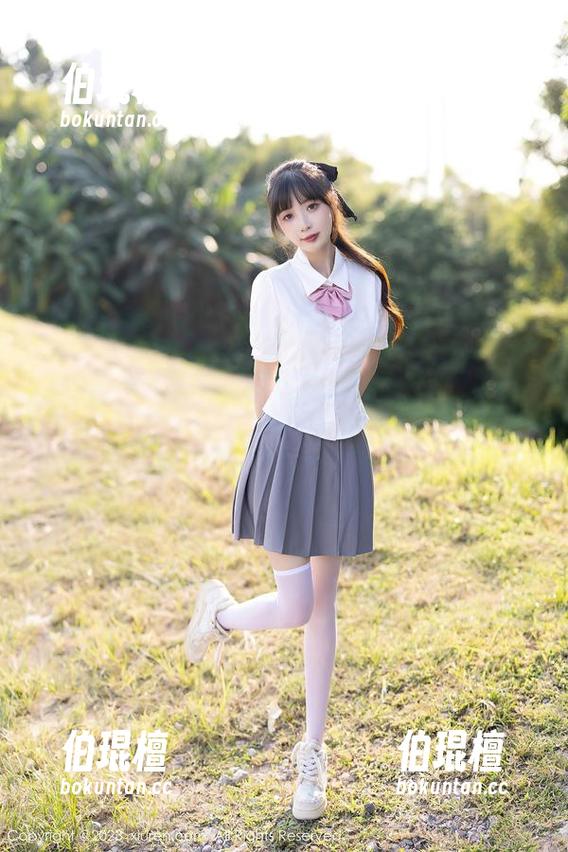 秀人网-美七mia 秀人网 - 这“美七mia”和她的美足,要是不看的话,你就是损失了!