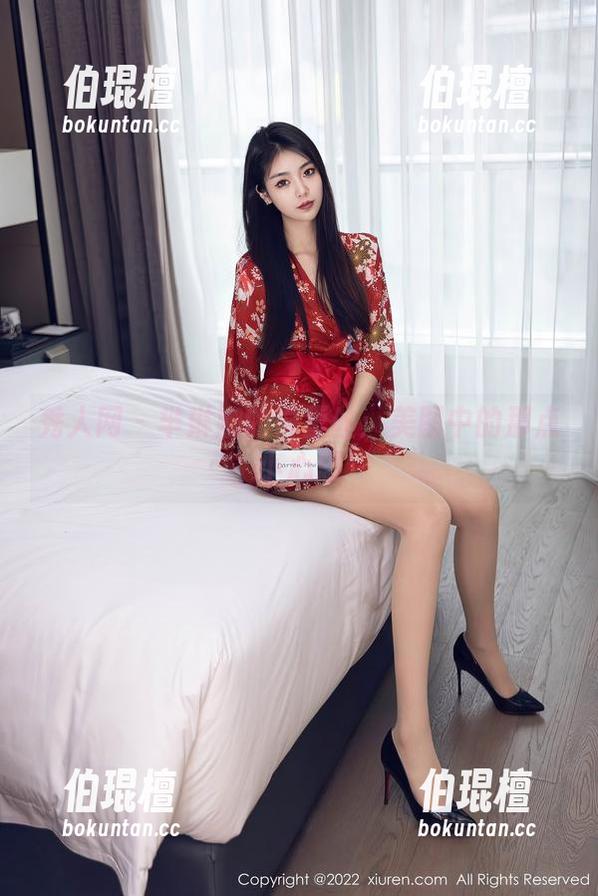 秀人网-芈琳娜 秀人网 - 芈琳娜的裤里丝:美图中的那点小心思