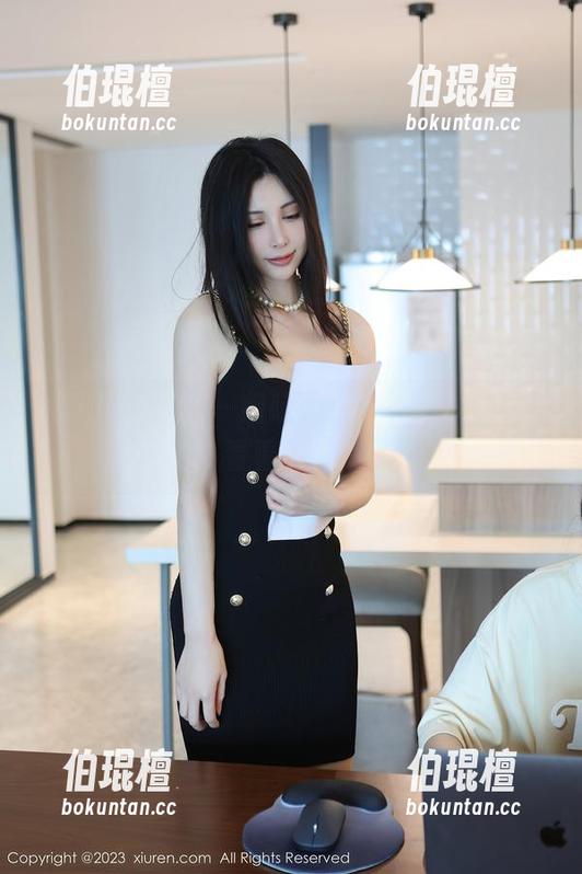 秀人网 - 先来一组萌汉药baby的白丝全套原图，看看这又有多撩人！