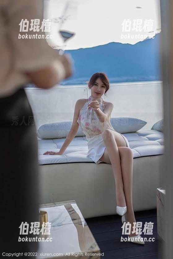 秀人网-黄歆苑 秀人网 - 分享一波黄歆苑的原图,这剧情绝了,哈哈哈!