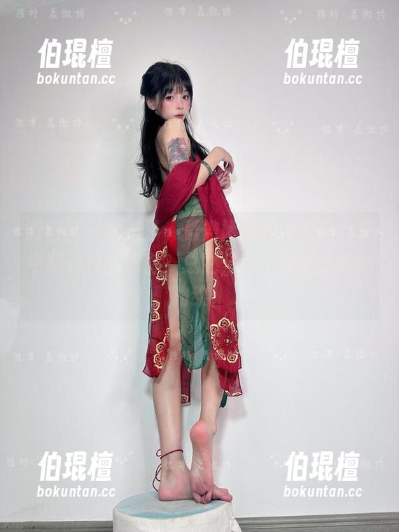 微密圈 - 别看了，聂傲娇的豹纹私房合集中藏着什么秘密？总之，我不想偷走她的豹纹！