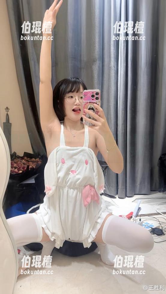 胜利的小生活 微密圈 - 胜利的小生活收藏的少女写真集,分享给你一丝丝的“青涩”气息