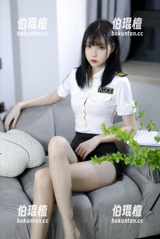 许岚LAN 在许岚LAN泳装资源中,谁说泳裤只能泡在水里?