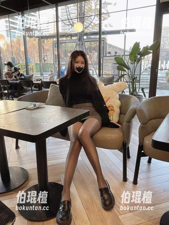 软妹小九九 微密圈 - 软妹小九九的女仆翻转剧:原图下载中,快来目睹这场小心机!