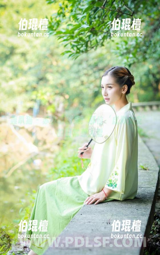轰趴猫-苏小暖 轰趴猫 - 苏小暖图集:那位‘虚拟女友’的日常惹人爱