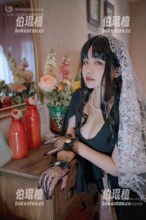 阿半今天很开心私拍：当厨娘变身写真界的“小性感”。