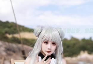 阿雪雪这一组逸仙旗袍美图，就像一杯香醇的茶，细品慢饮吧