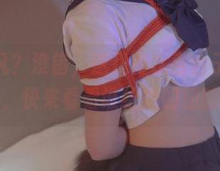 天使下凡？没错，这是青水百合子的最新作品，快来看看谁给她的翅膀吧！