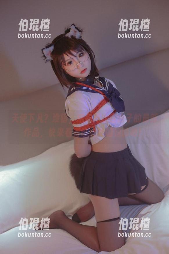 天使下凡？没错，这是青水百合子的最新作品，快来看看谁给她的翅膀吧！