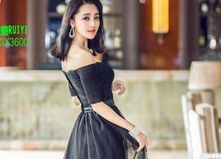 青豆客 – 下载王明明的姐姐写真集，不找乐子怎么对得起自己呢？
