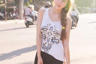 青豆客 – 下载琪琪qlql的兔女郎套图，里面的青春不仅好看，还是我决战吃货人生的小秘密武器。