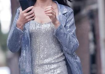 高清捕捉：魔镜街拍背影的态度，谁看了不想多看几眼？