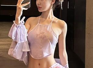 微密圈 – 黎允熙挑战传统：写真集里的“嘉宾”们竟然是……